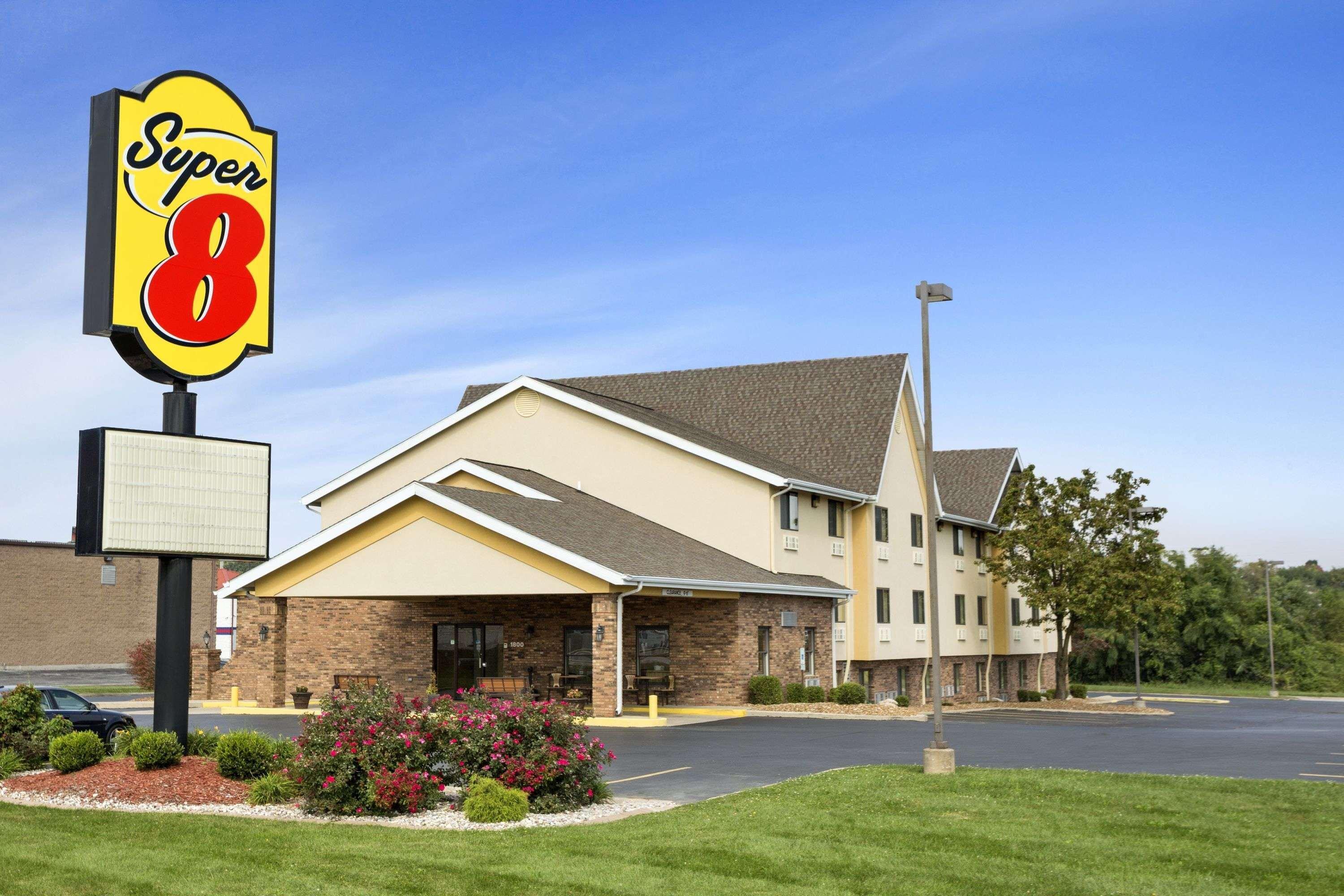 Super 8 By Wyndham Alton Motel Luaran gambar