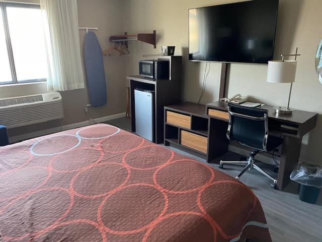 Super 8 By Wyndham Alton Motel Luaran gambar