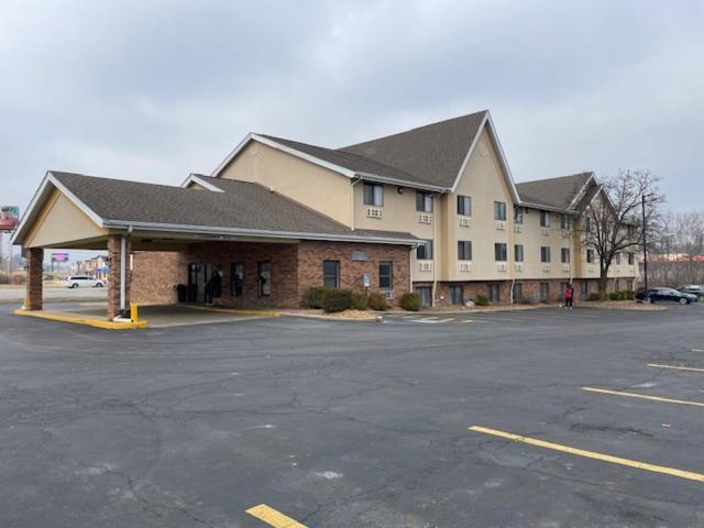 Super 8 By Wyndham Alton Motel Luaran gambar